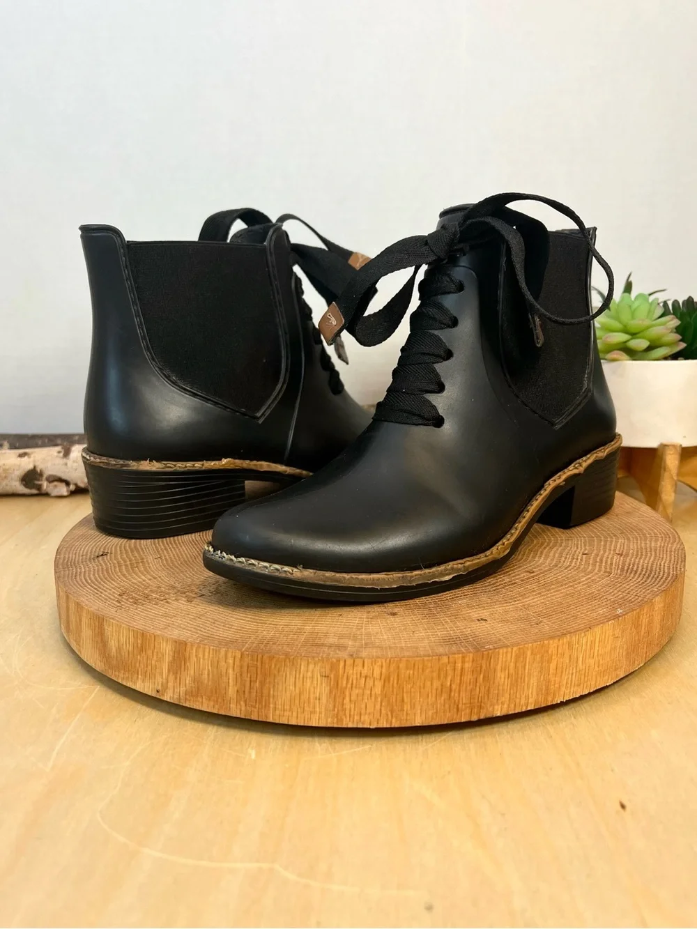Bernardo Zina Black Chelsea-Style Lace Ankle Boots Size 6